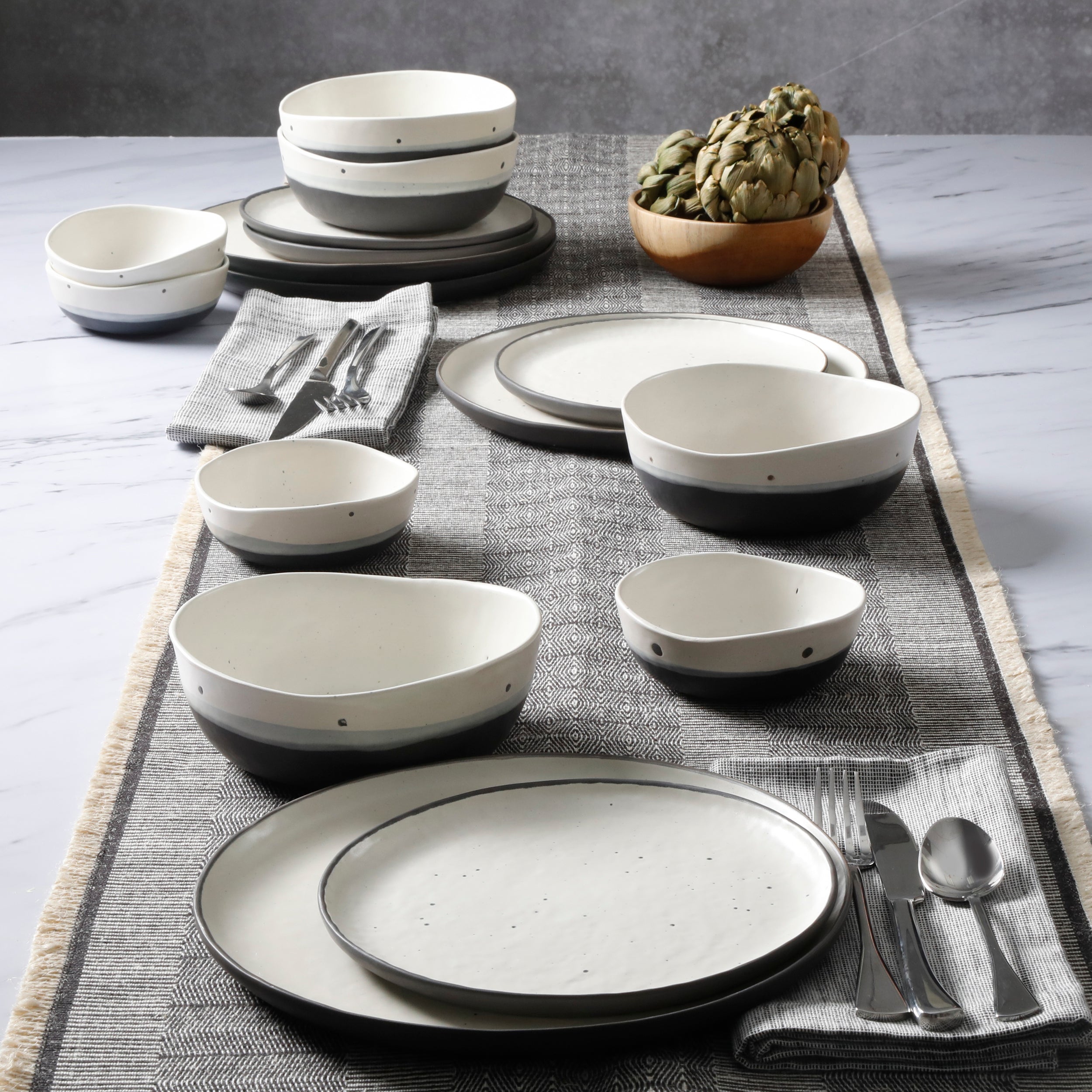 Gibson Elite Rhinebeck 16-Piece Double Bowl Reactive Stoneware Dinnerware Set