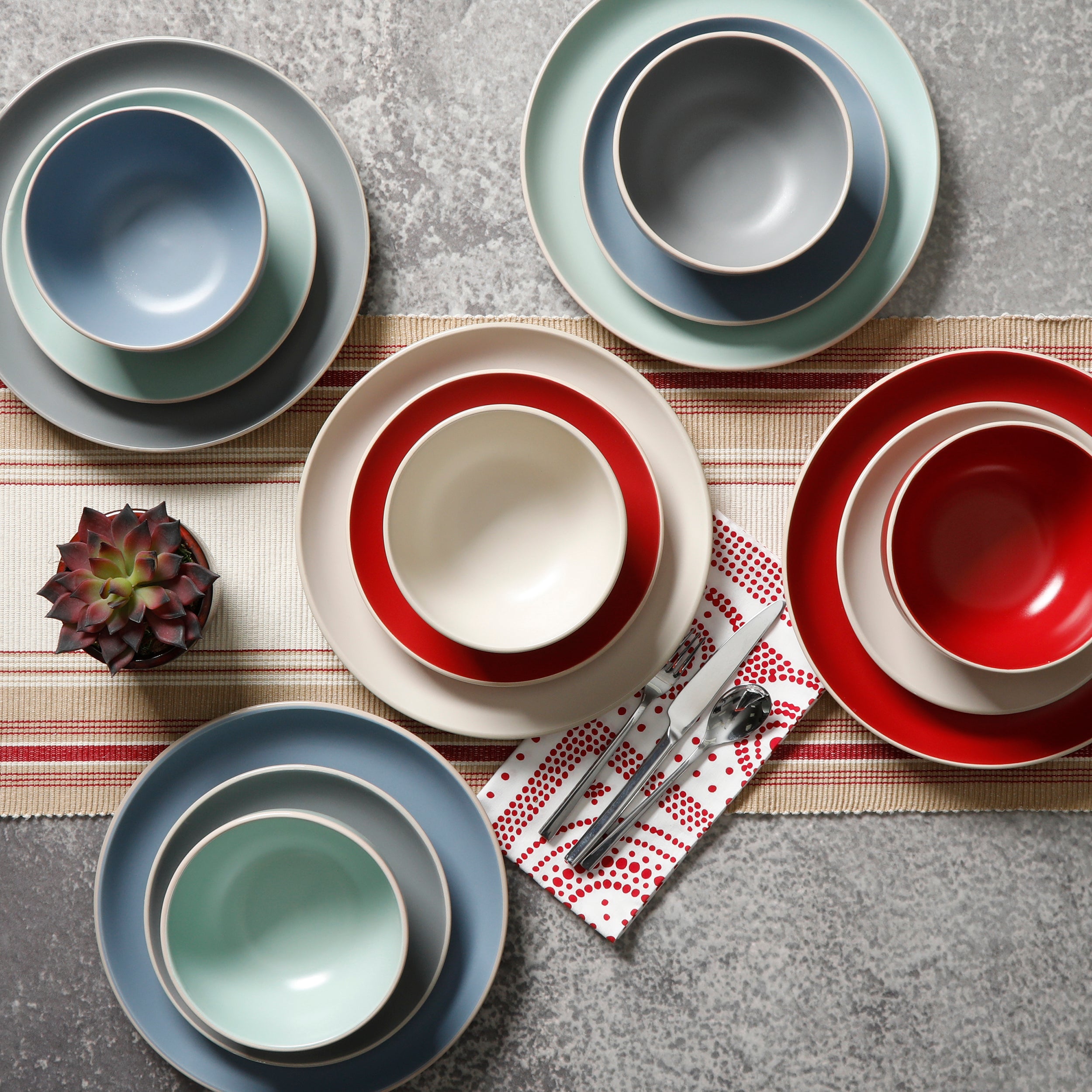 Gibson Home Rockaway 12-Piece Stoneware Dinnerware Set