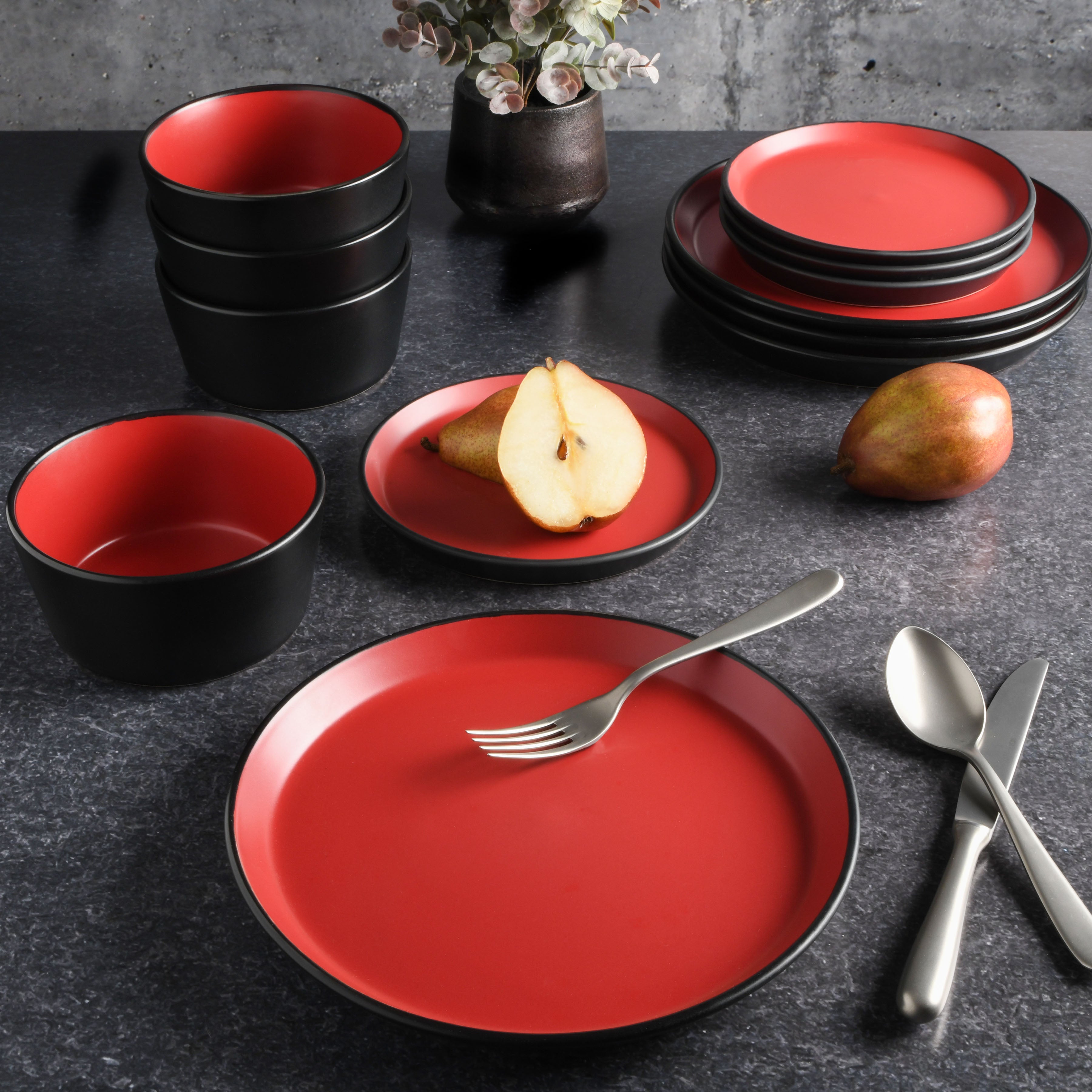 Gibson Soho Lounge Sofia 12-Piece Coupe Matte Glaze Stoneware Dinnerware Set
