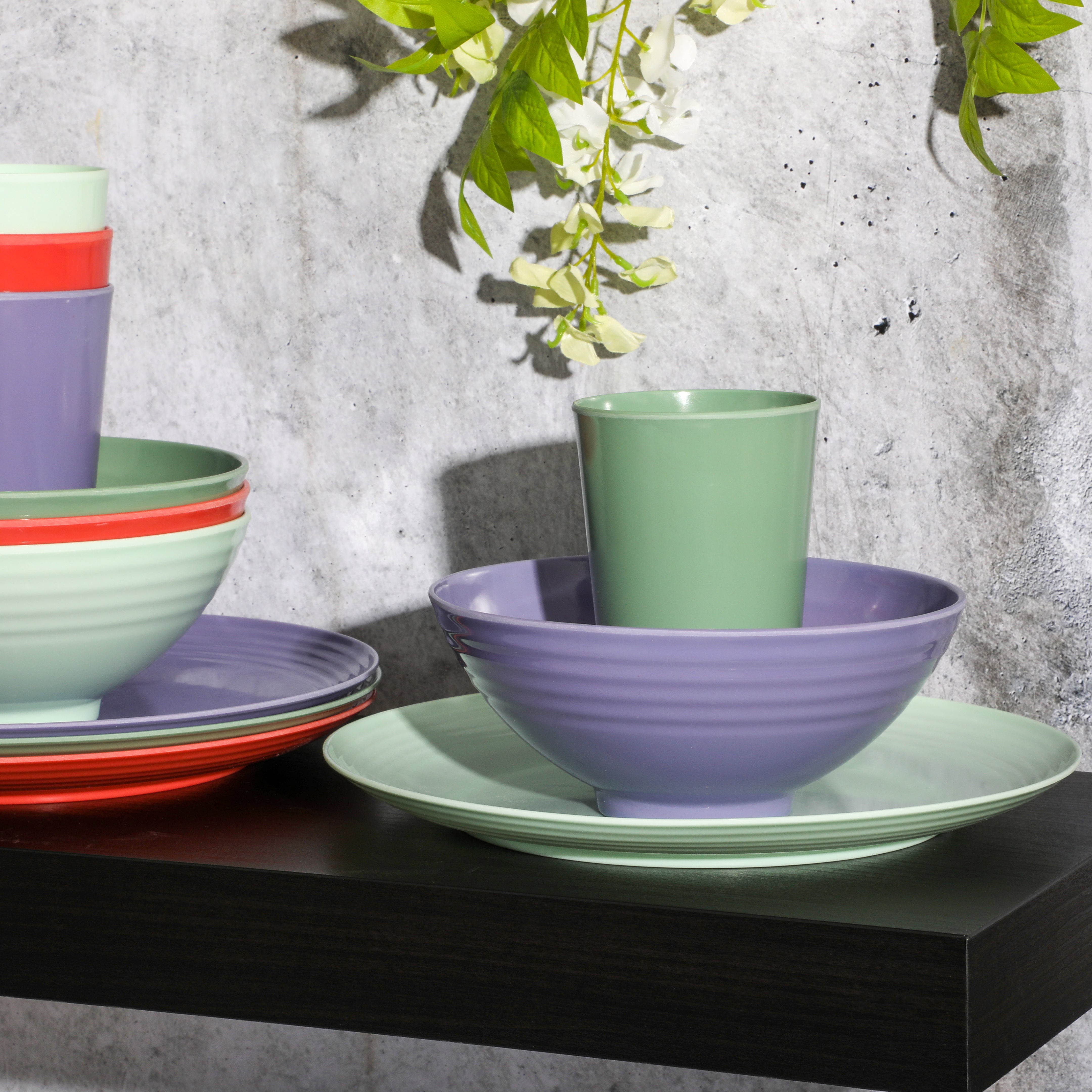 Gibson Home Zelly 12-Piece Coupe Embossed Melamine Dinnerware Set