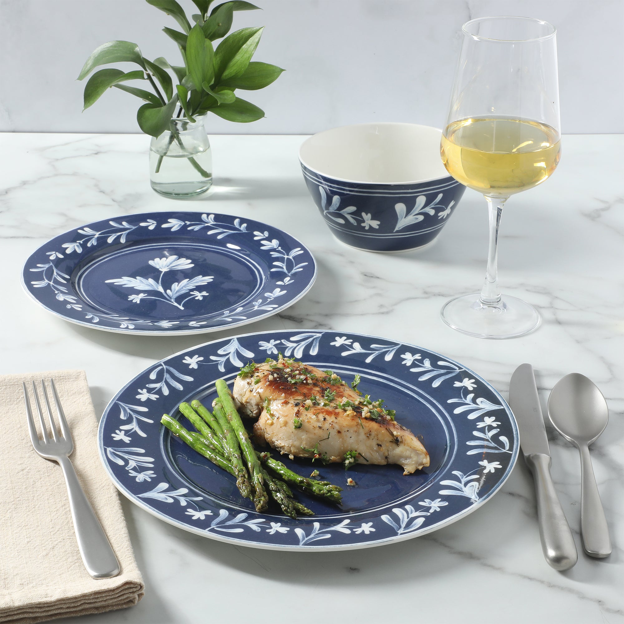 Martha Stewart Maiden Crown 12-Piece Dinnerware Set – Vegan Bone China Ceramic Plates & Bowls – Floral Design – Service for 4 – Dishwasher & Microwave Safe