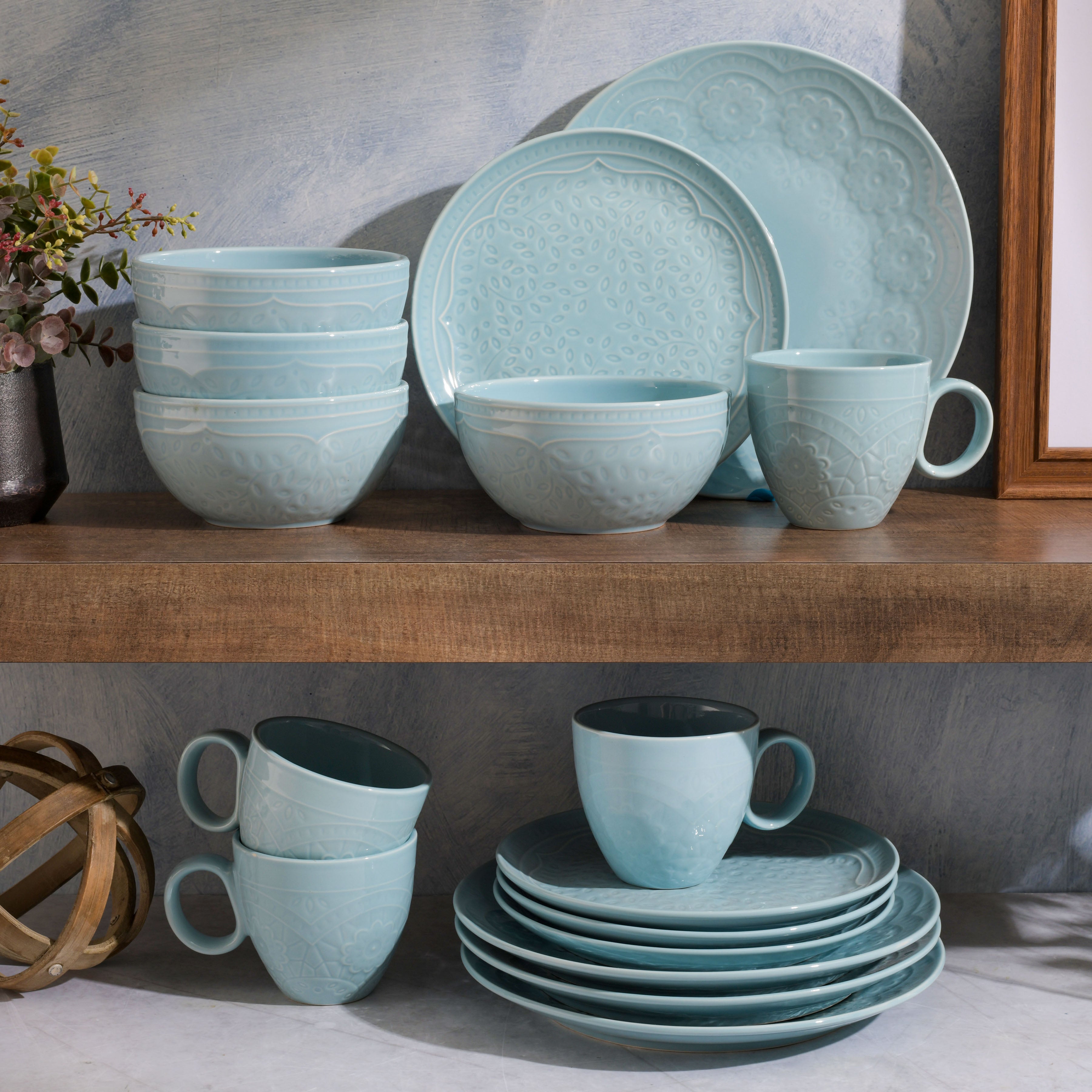 Gibson Elite Alemany 16-Piece Porcelain Dinnerware Set - Aqua