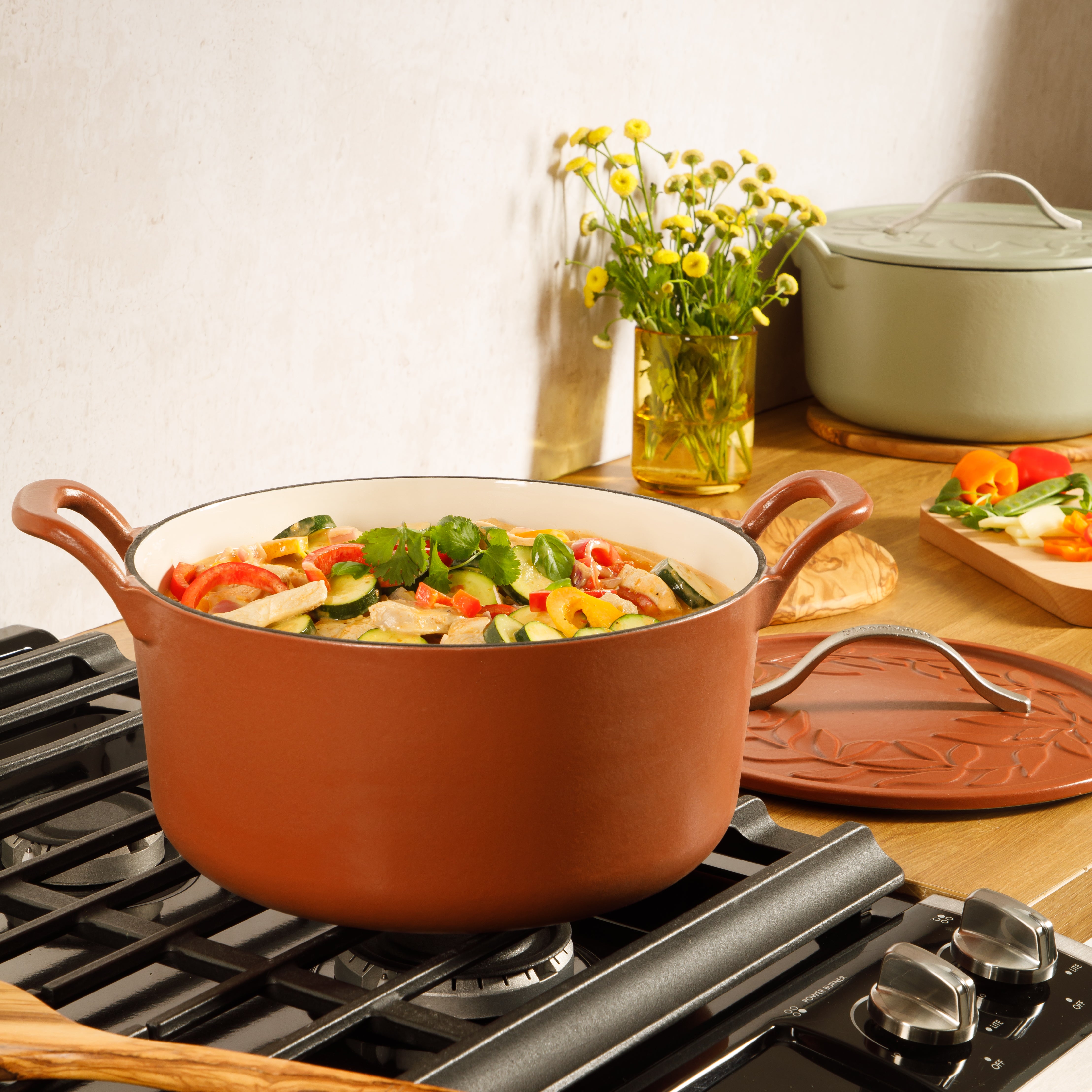 Bloomhouse 7 Qt Cast Iron Dutch Oven W/ Embossed Lid, European Enamel, & Olive Wood Trivet