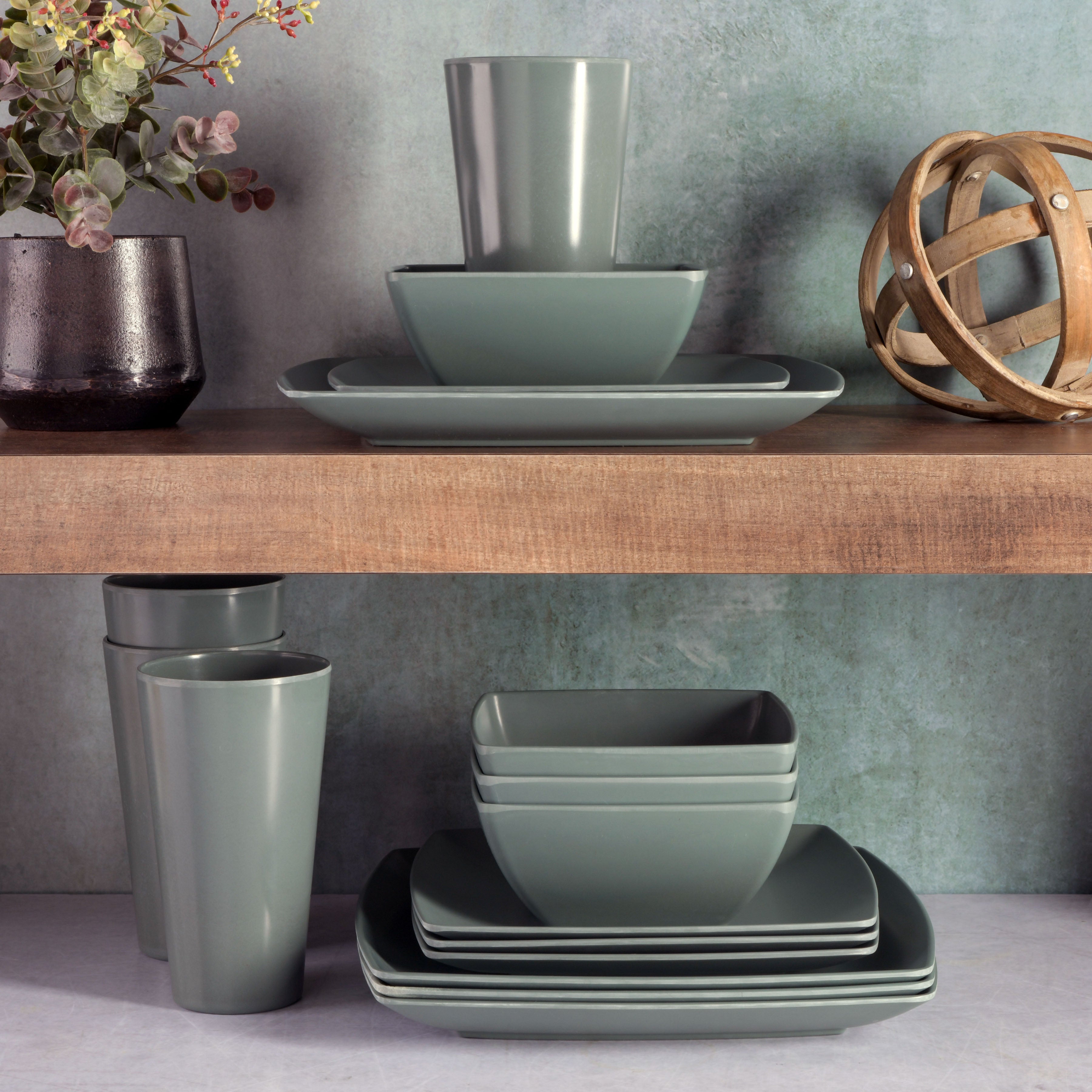 Gibson Home Soho Grayson Square 16-Piece Melamine Dinnerware Set - Green